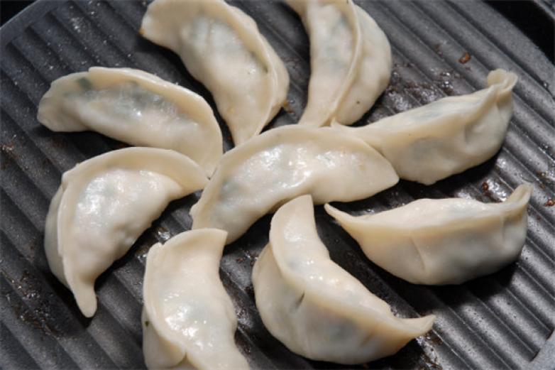 圆宝饺子
